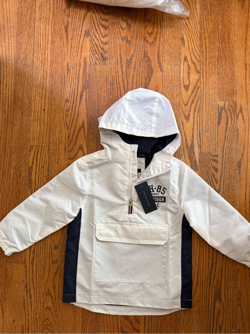 NWT TOMMY HILFIGER White & Navy Polyester Child's Jacket   $69.50